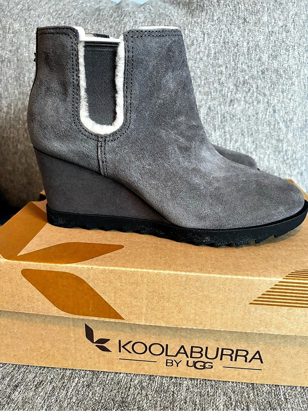 Koolaburra by UGG Yonela Wedge Bootie Gray US 8